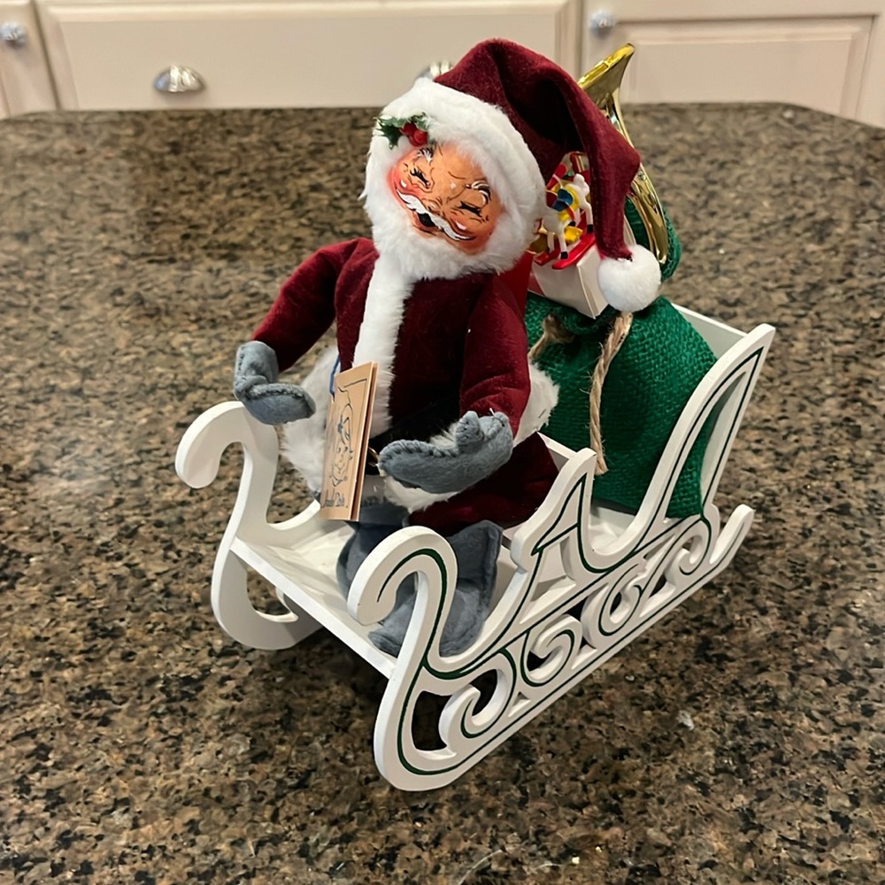 Annalee Santa in Sleigh